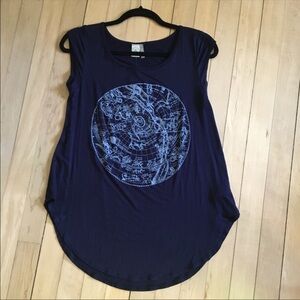 NWT Paper Crane Blue Globe T-shirt Size Small